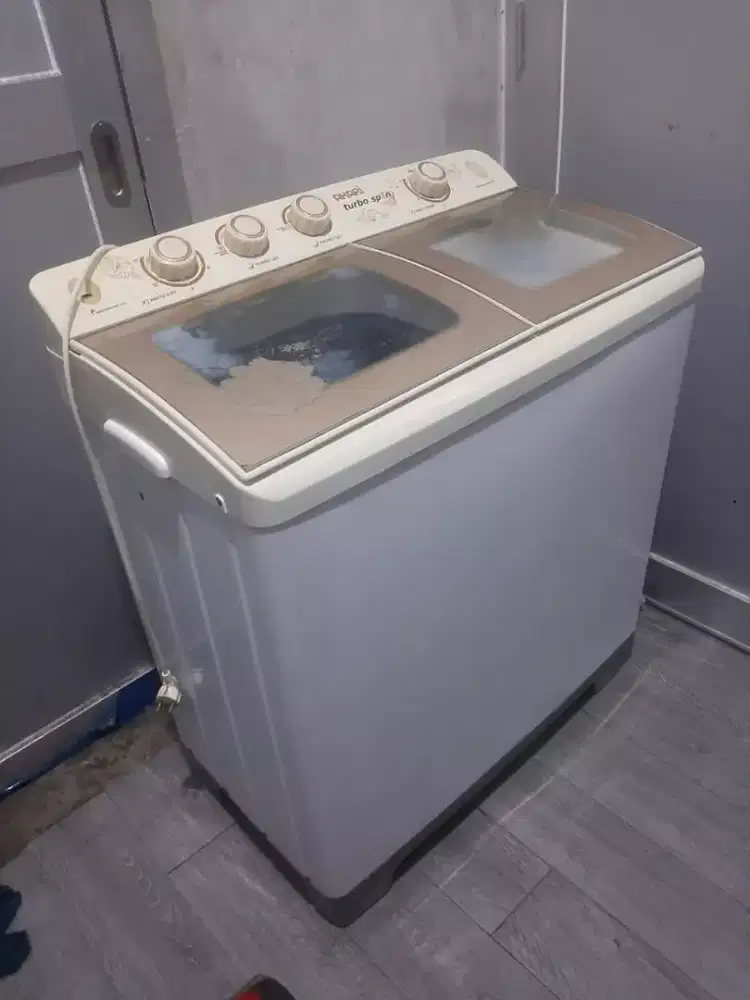 Mesin cuci akari 12kg terawat siap pakai