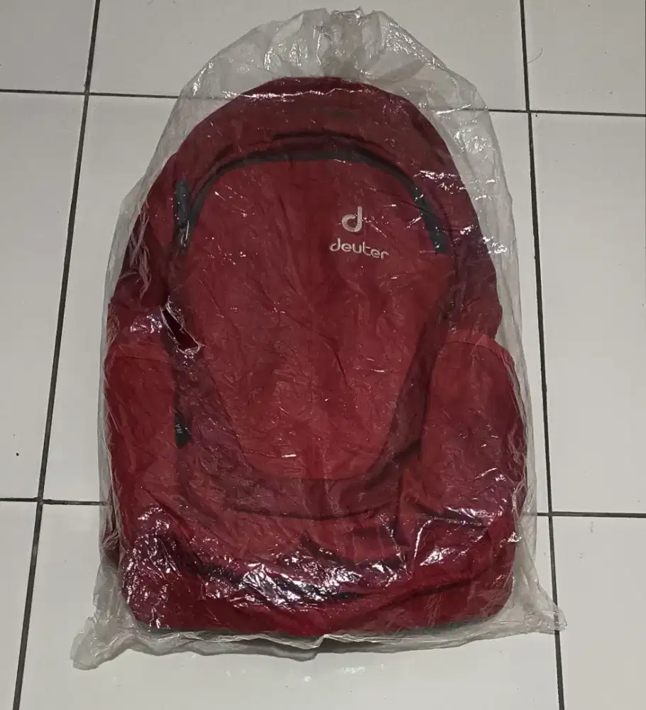 TAS DEUTER WARNA MERAH