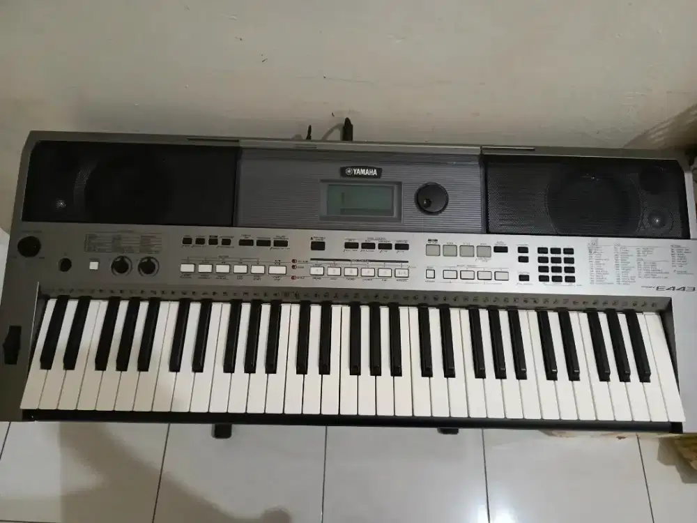 Keyboard Yamaha psr e 443
