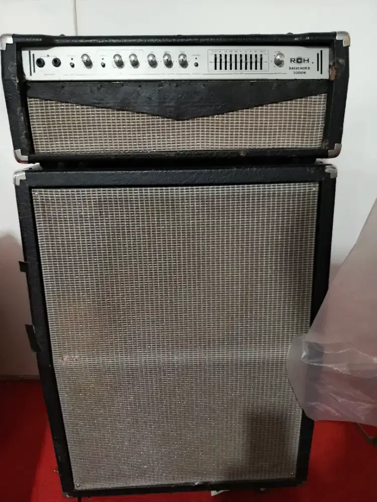 Ampli bass merek RCH