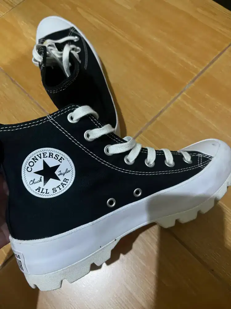 Sepatu Converse cts black