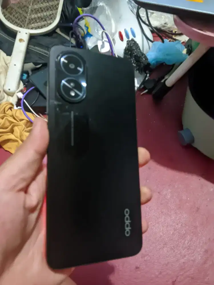 Oppo a18 hitam 4+4/128