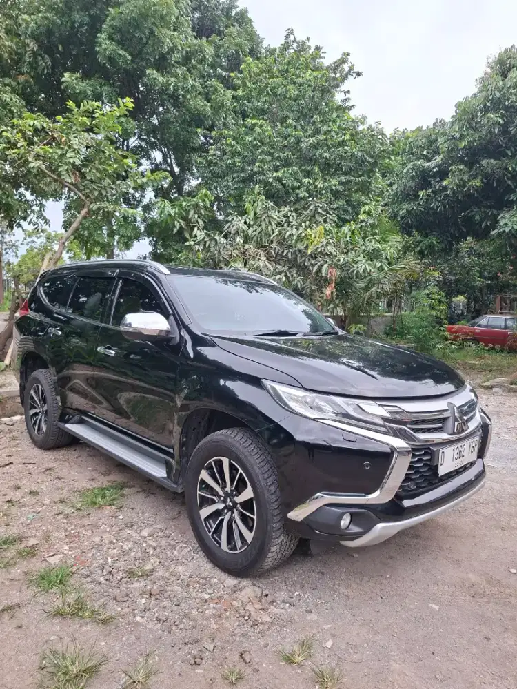 Mitsubishi Pajero Sport Dakar