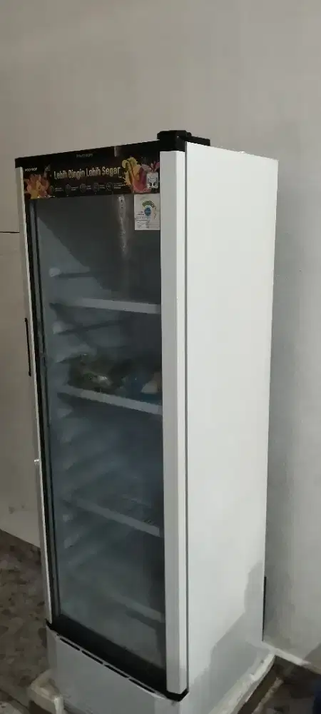 Dijual showcase untuk minuman dingin