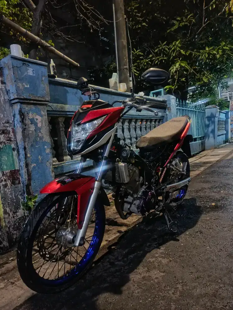 Honda sonic150r