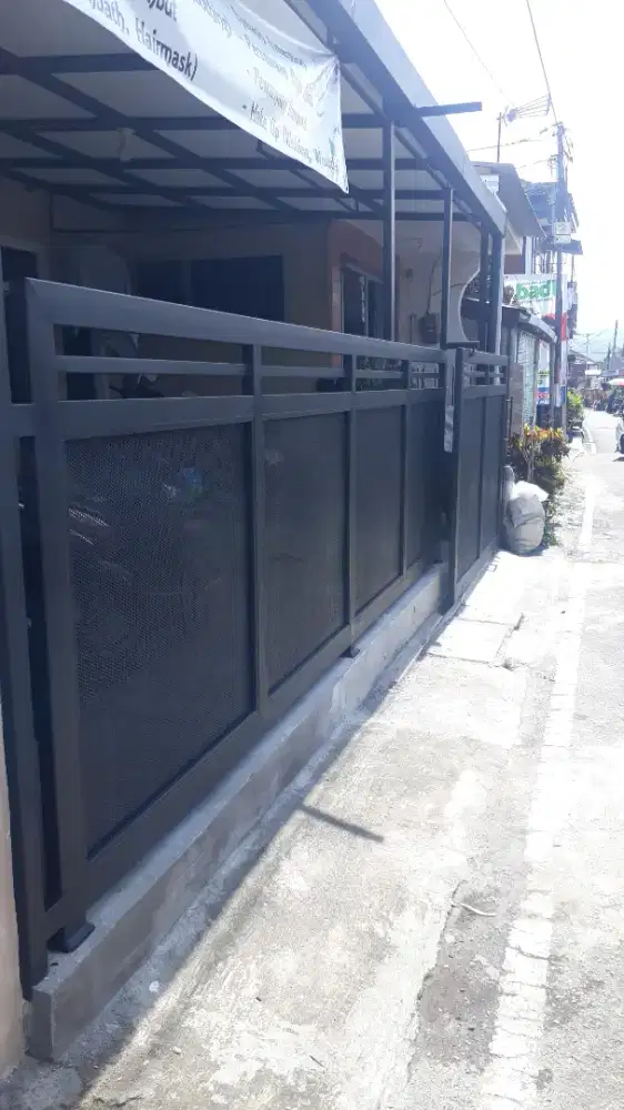 Pagar plat espanded dan lubang