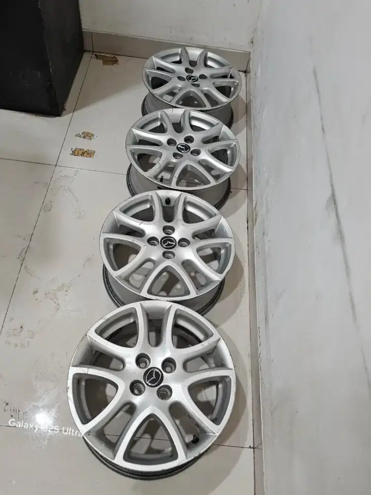 VELG MAZDA 2 ORIGINAL (BEKAS)
