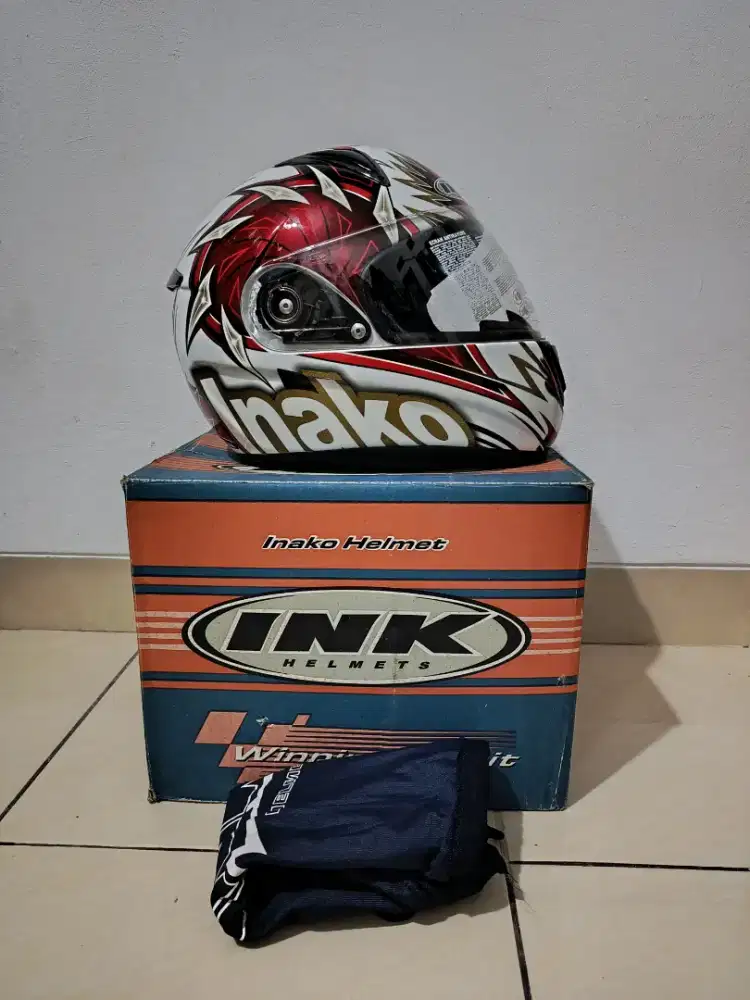 Helm ink fusion #3-white/red