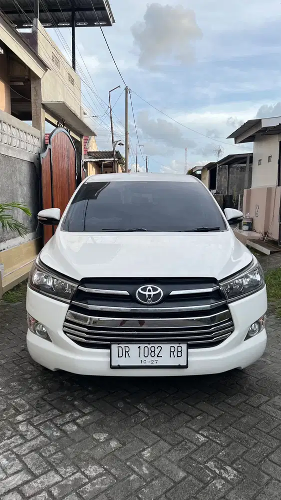 Kijang Innova Reborn 2016 Putih