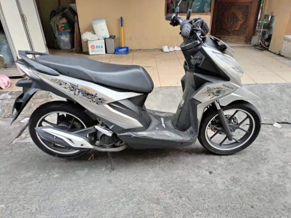 Honda Beat Street tahun 2021 Mesin Halus Pajak Panjang
