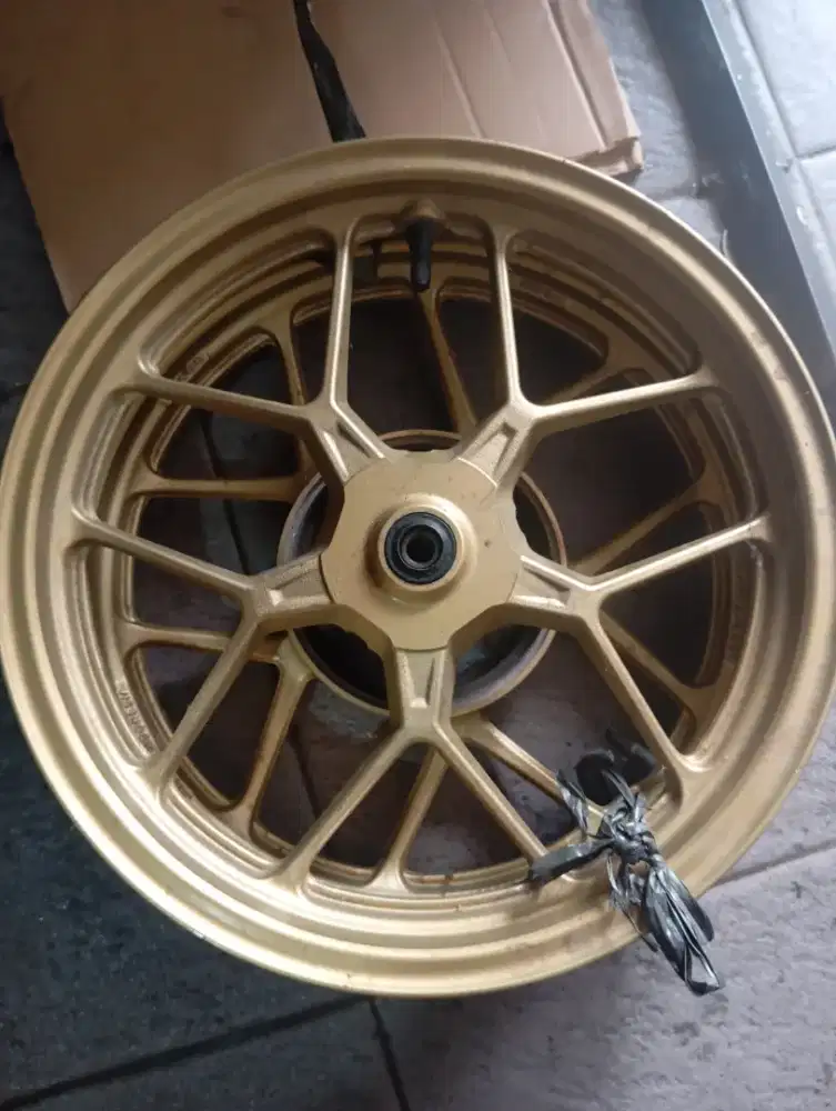 Velg orisinil Vario 150 125 copotan dari baru