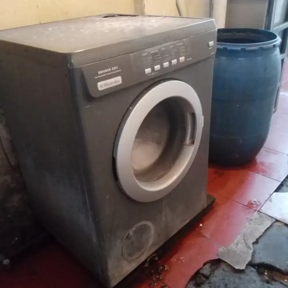 Di jual mesin pengering laundry merk DRYER ELECTROLUC