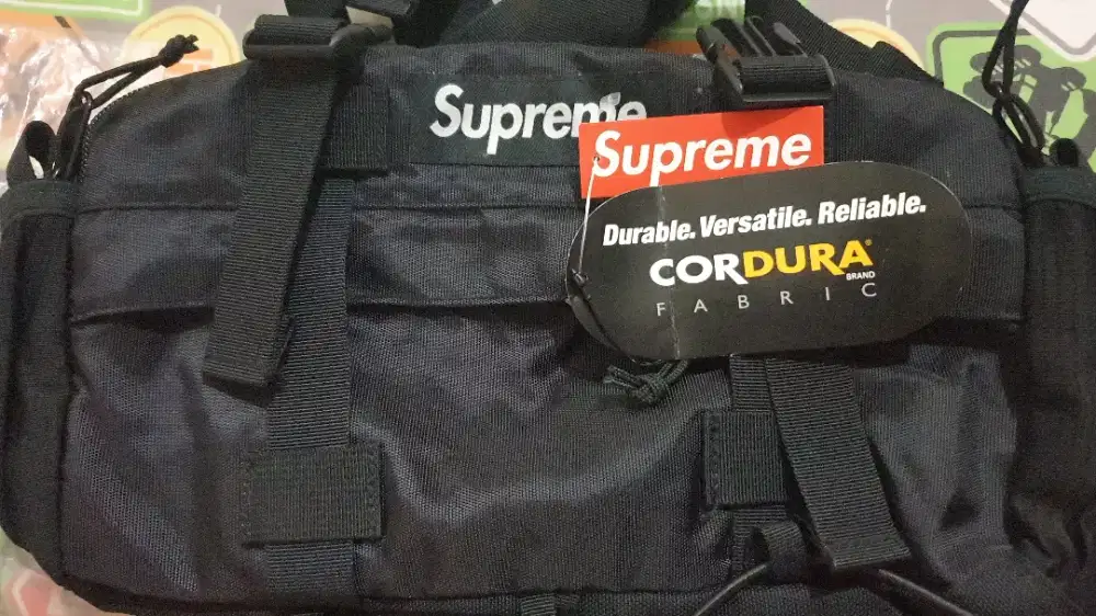Travel Bag Merk Supreme 2019
