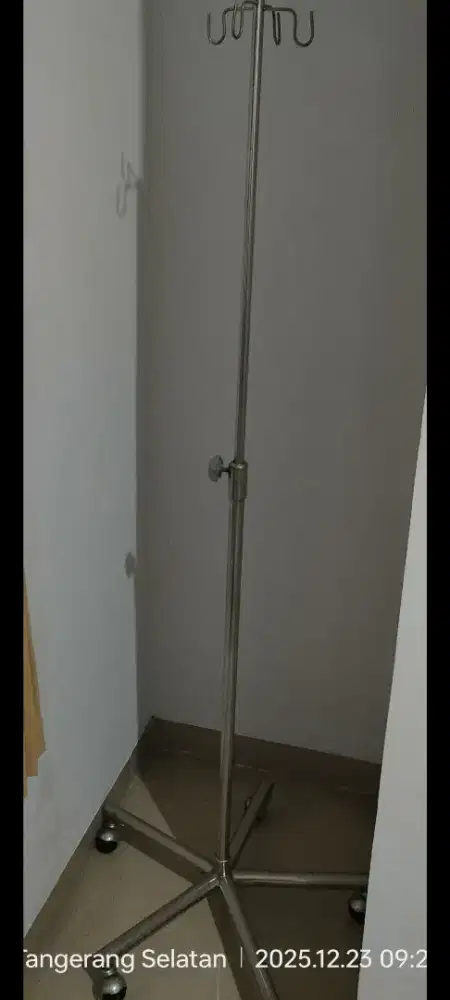 Tiang Infus Stainless Steel