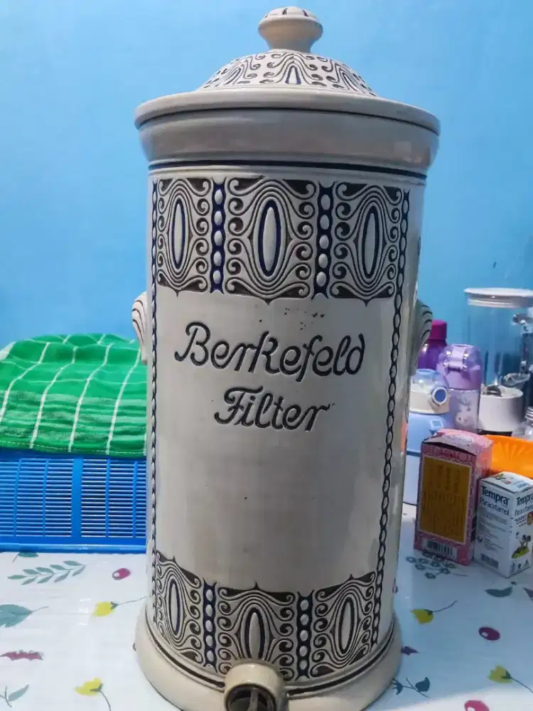 Barang antik filter air minum keramik buatan jerman