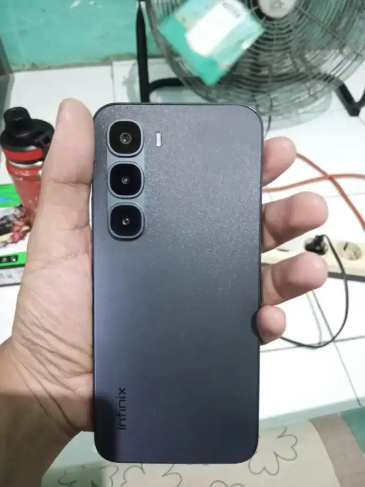 Infinix Hot 60 Pro 8/128 GB Black – Mulus Fullset