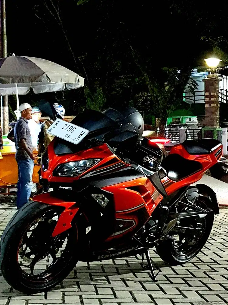 JUAL CEPAT NINJA 250 FI SE ABS ORANGE TAHUN 2013