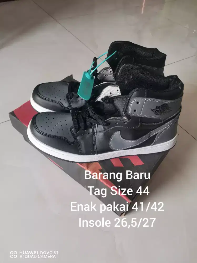 Dijual sepatu mantan dan ada yg Baru Loh size 37-42 nego boleh