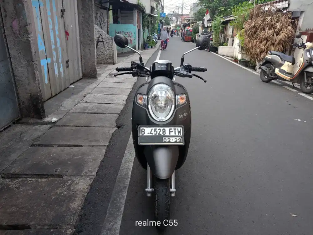 Jual motor honda scoopy thn 2019 komplitpjk hidup bisa kridit
