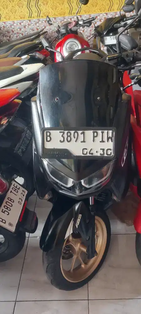Jual motor yamaha x thn 2020 komplit bisa kridit dan tt