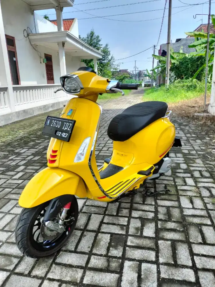 Vespa Sprint ABS tahun 2021