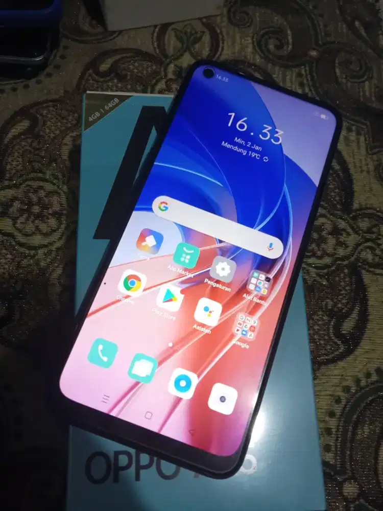 Oppo A55.. 4/64.. fulset like new..