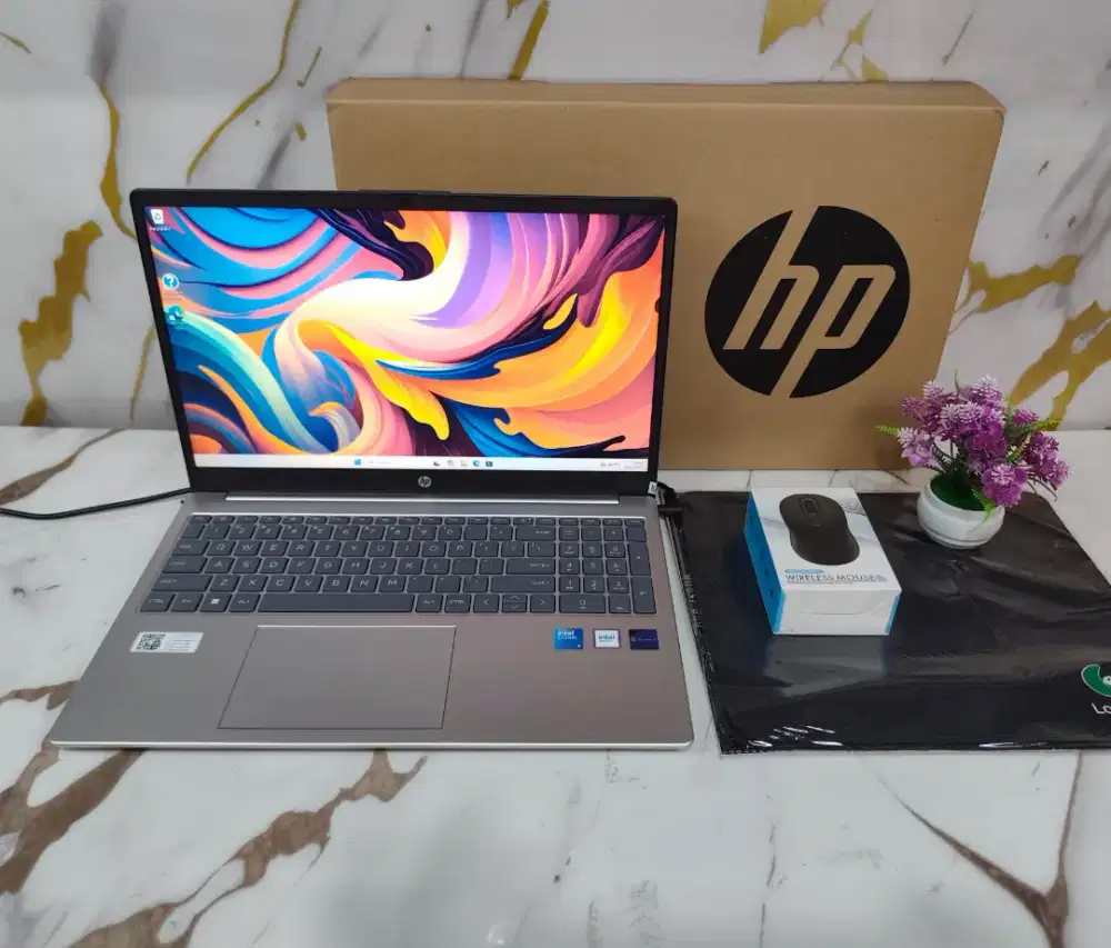 Laptop HP 15 FD1XX Core 5 120U RAM 16 SSD 512