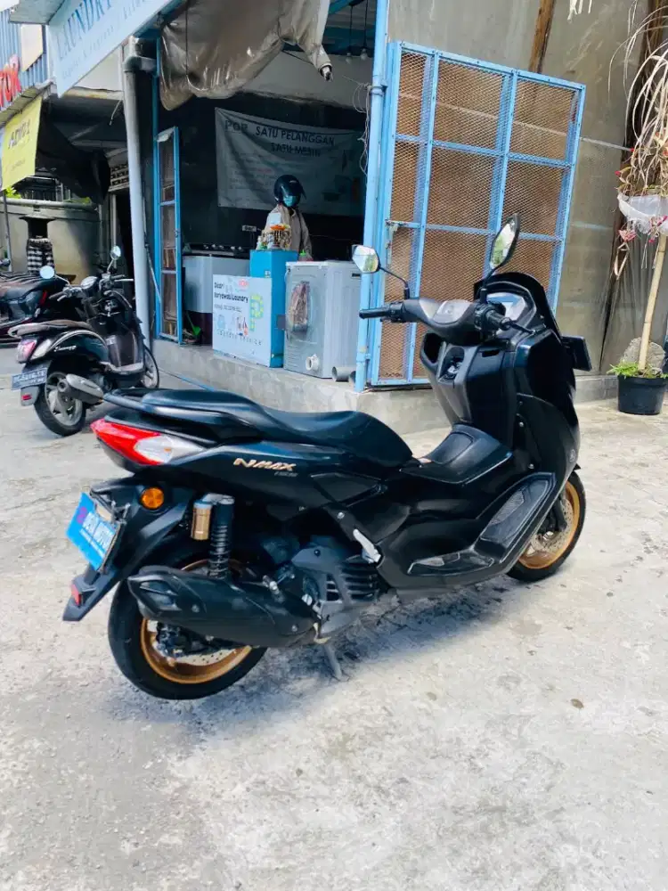 Nmax DP 1 juta  hitam th 2022 Deva motor