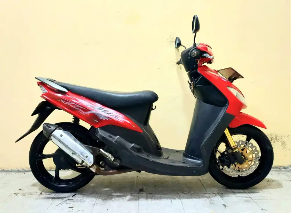 Yamaha Mio Garnis Tahun 2011