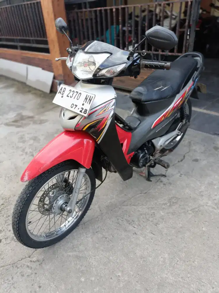 Di jual Honda fit x th 2008