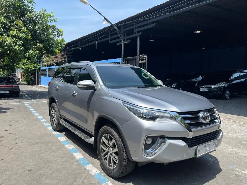 Fortuner VRZ 2.4 AT 2016 Grey