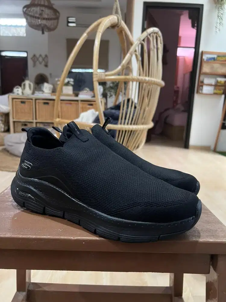 Sepatu Skechers Original