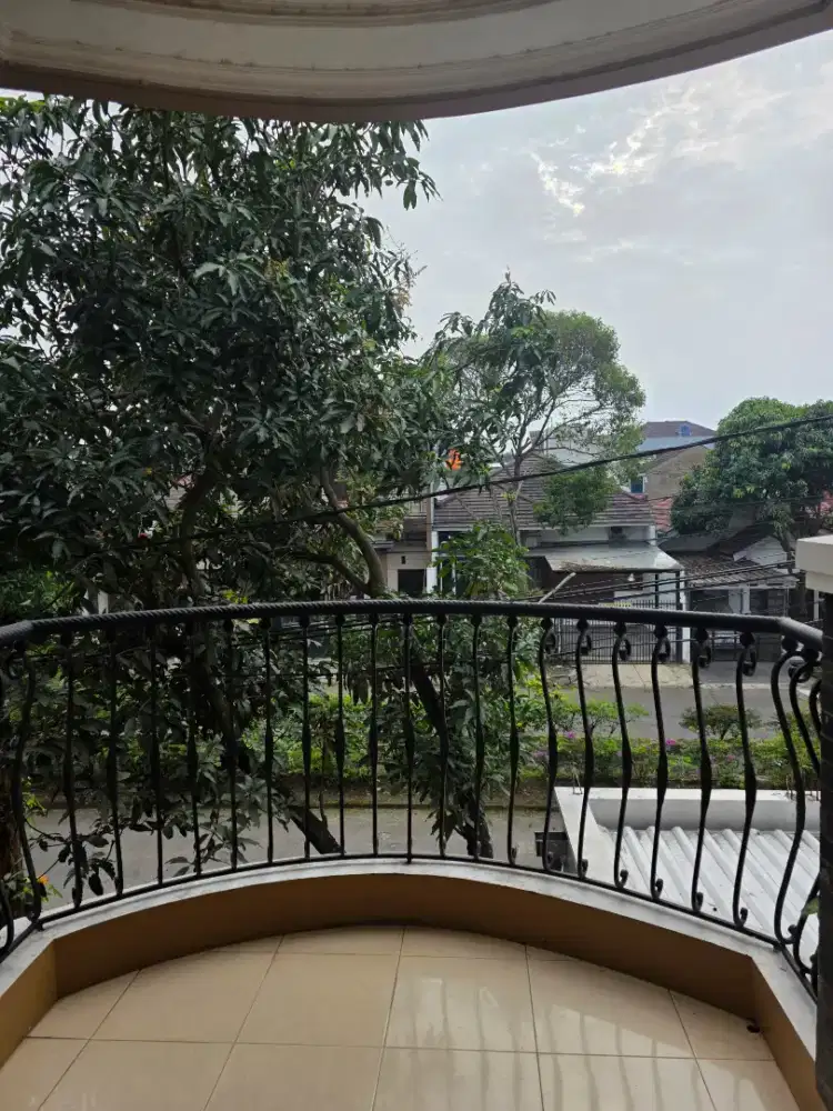 Koki dapur di kantin