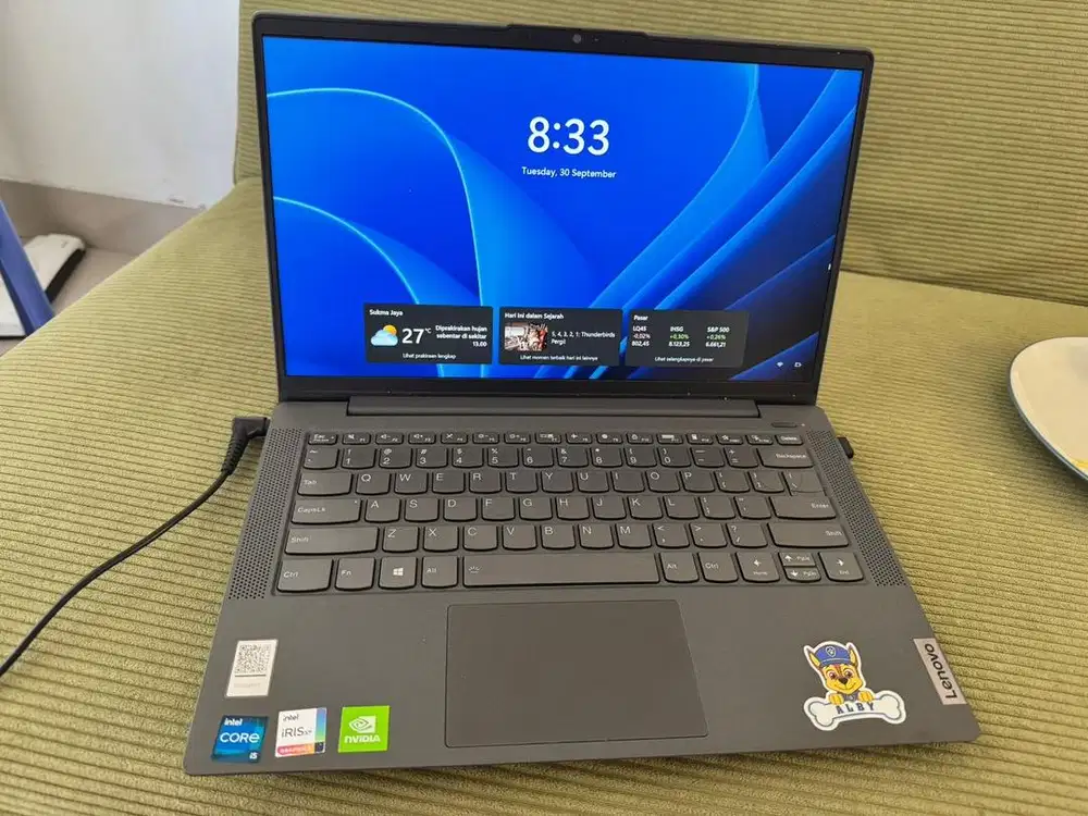 Lenovo Ideapad slim core i5 SSD