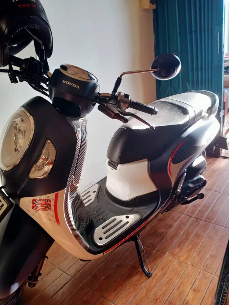 DIJUAL MOTOR SCOOPY TAHUN 2024