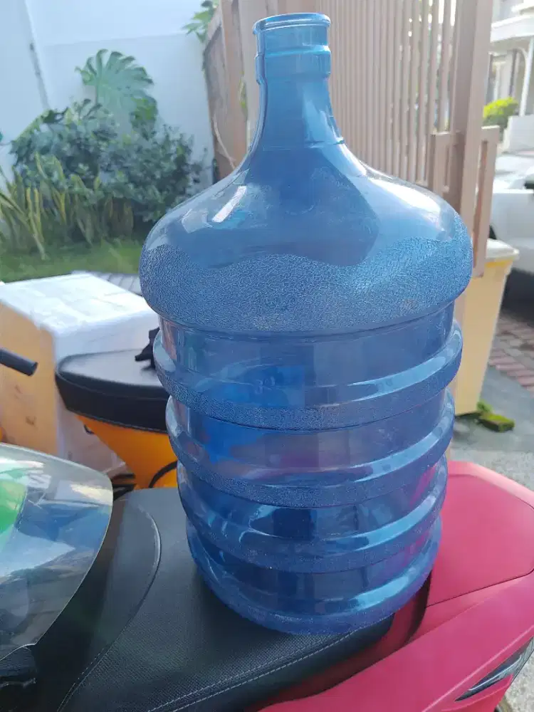 Jual galon bekas pristine