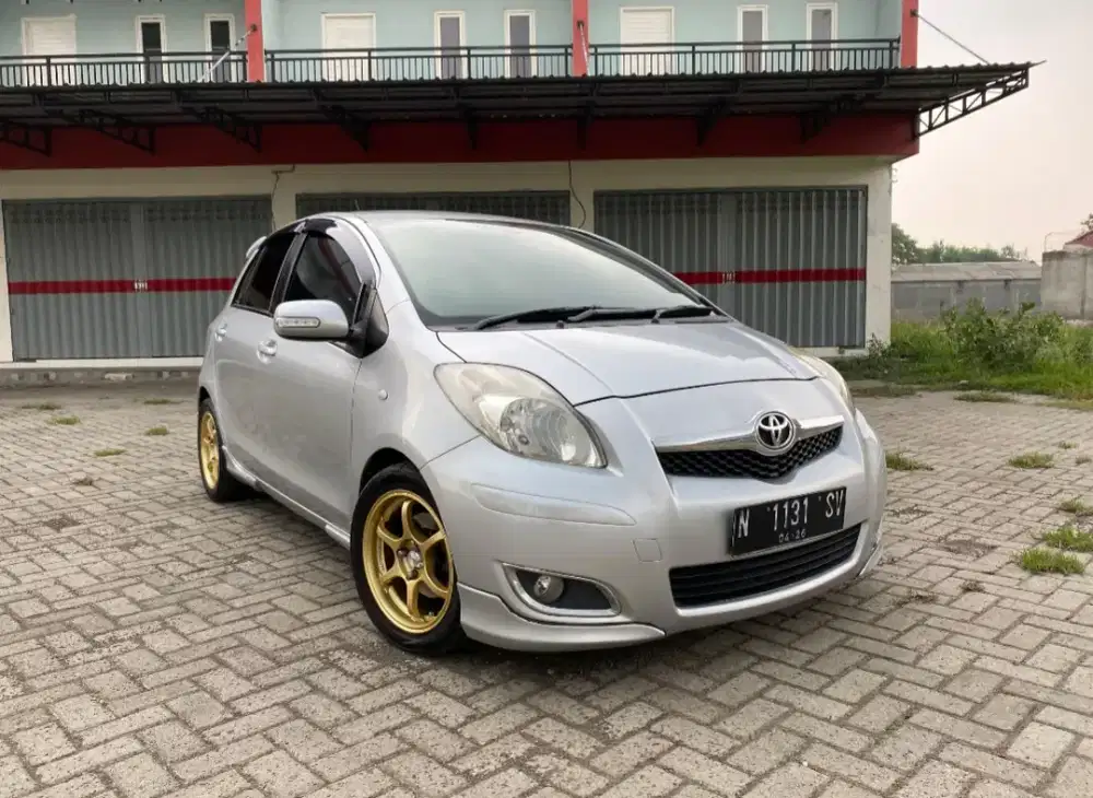 Toyota Yaris E 2010