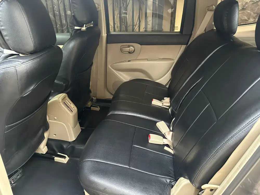 Nissan Grand livina 2013 Bensin