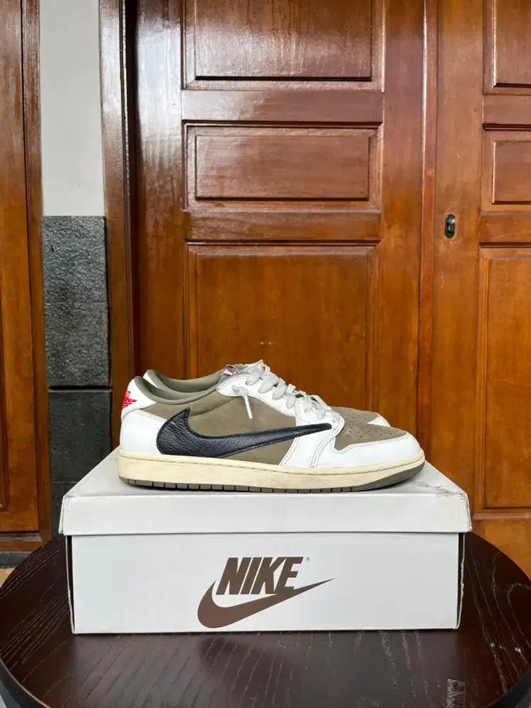 Nike Air Jordan 1 Low Travis Scott Medium Olive