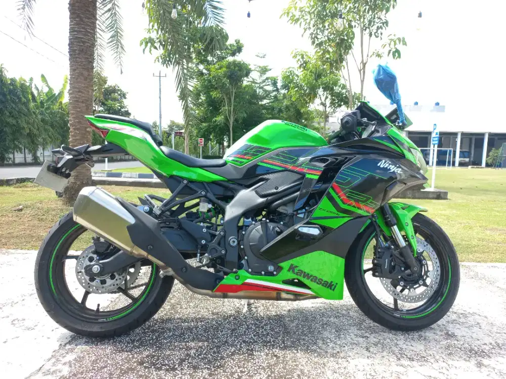 Kawasaki ZX25RR KRT ABS QS 2024 tipe tertinggi
