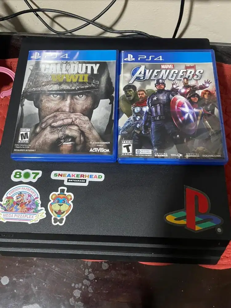 PS 4 PRO 1 TB CUH 7000 series siap pakai