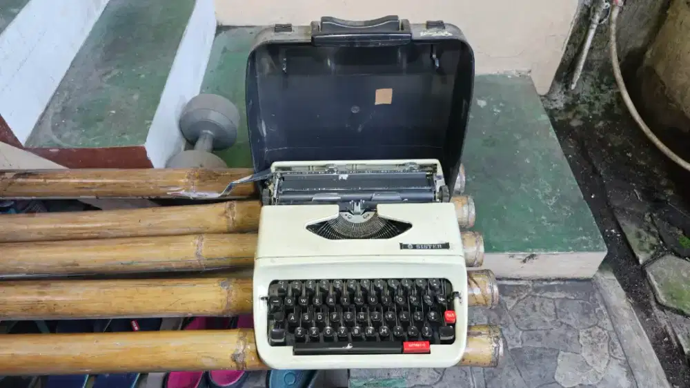 Mesin ketik jadul