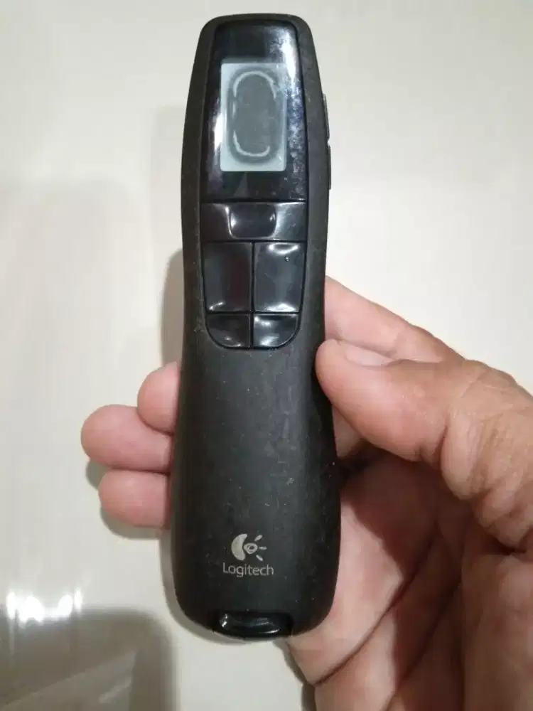 Pointer Logitech R800