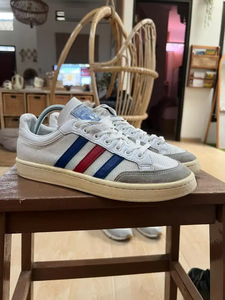 Sepatu Adidas Americana