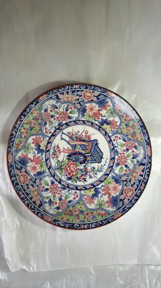 Piring antik made in japan