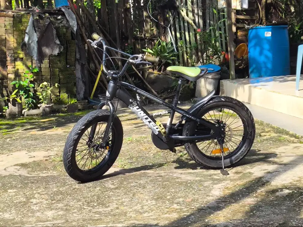 Sepeda Anak United TANK uk 18 Ban jumbo (nego dikit)