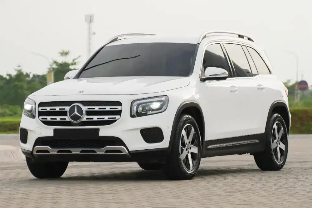 TERMURAH DI PASARAN! Mercedes Benz GLB200 1.3 Progressive Line 2021