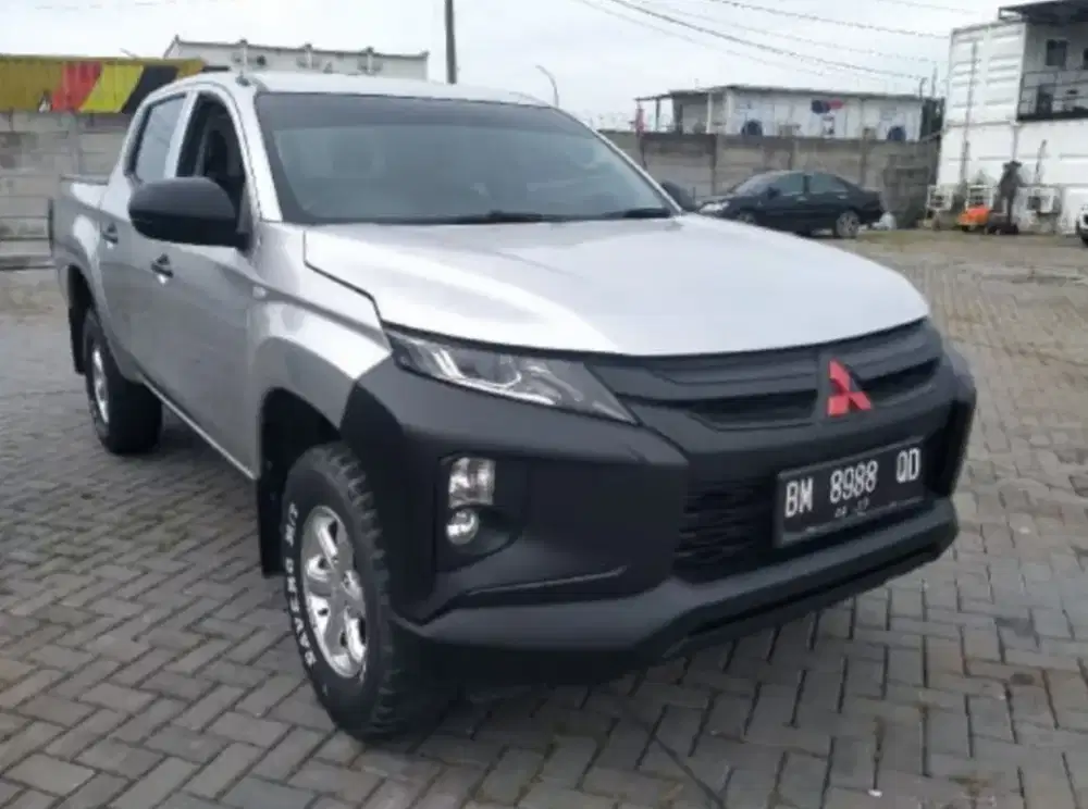 mitsubhisi triton DC HDX tahun 2022