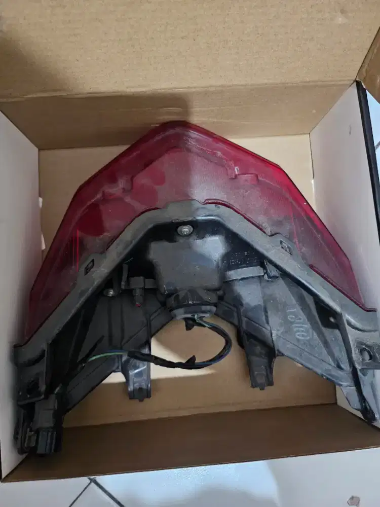 Jual lampu belakang vario 125 new