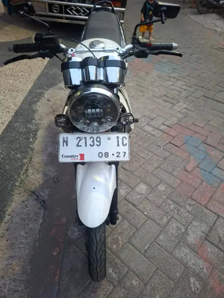 Dijual vixion tahun 2012 plat N samsat kepanjen